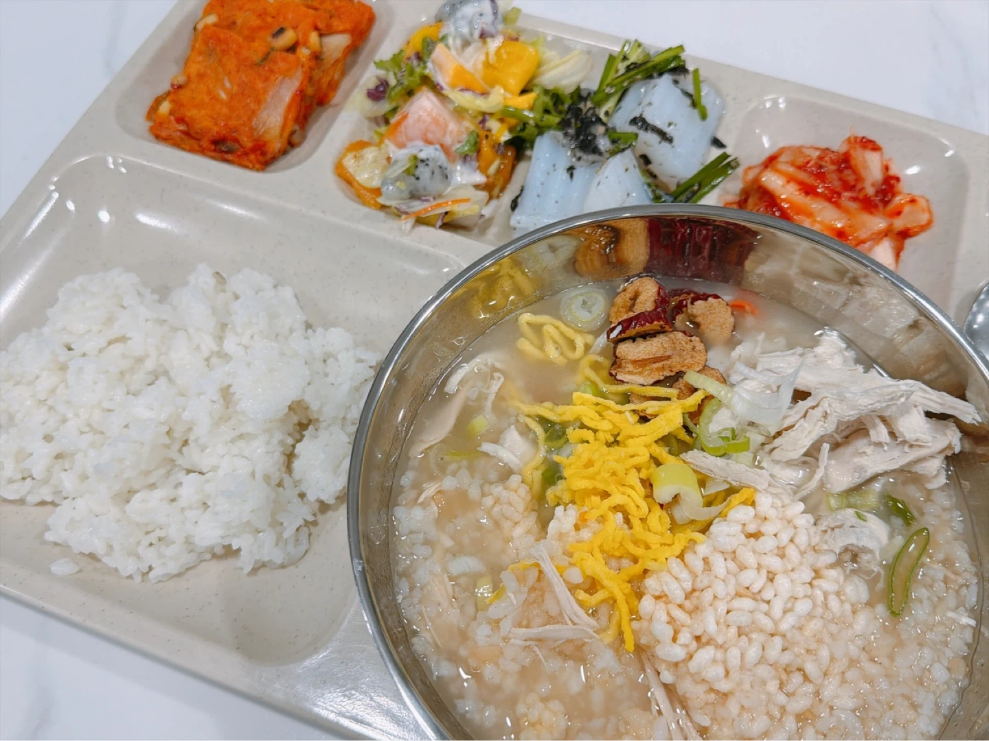 (10/22 목)하루 주방 알바 선생님 구인합니다.
