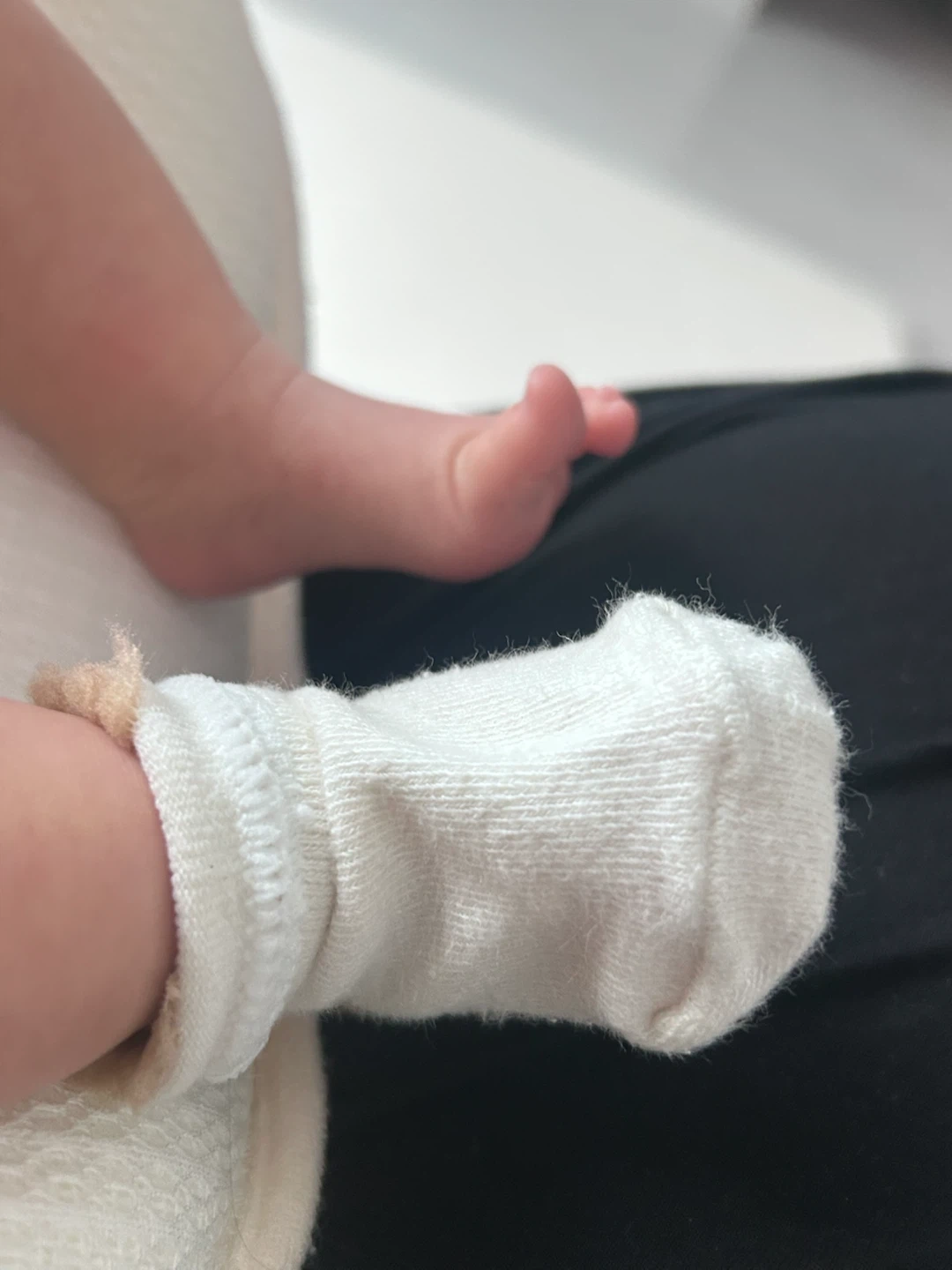 태어난지 57일된 여자아기 봐주실 시터이모님 구합니다