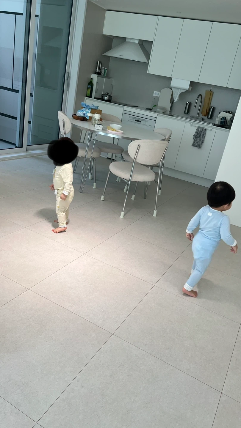 보호자와 함께 쌍둥이 돌봄(평일or주말)