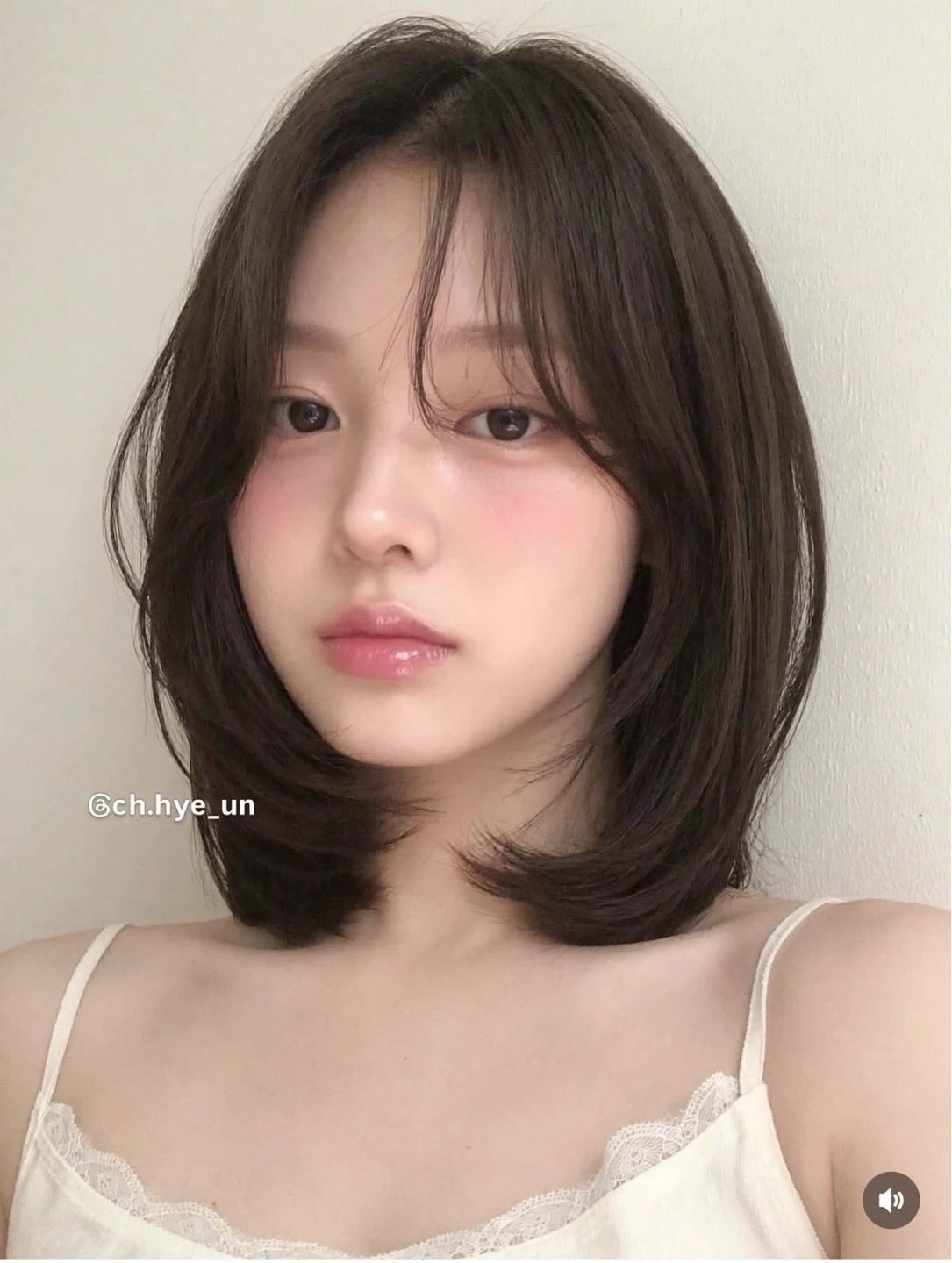 중단발레이어드커트모델구해요
