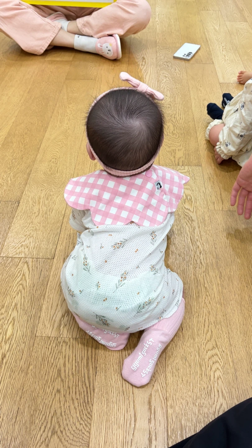 6개월 여아 시터이모님 구합니다