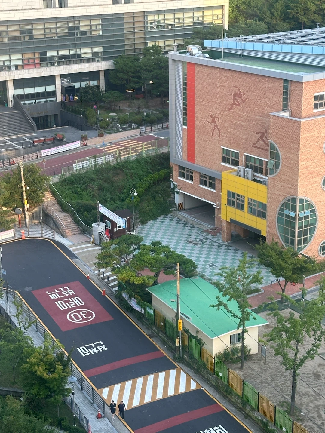 초등학생하교후 돌봐주실분