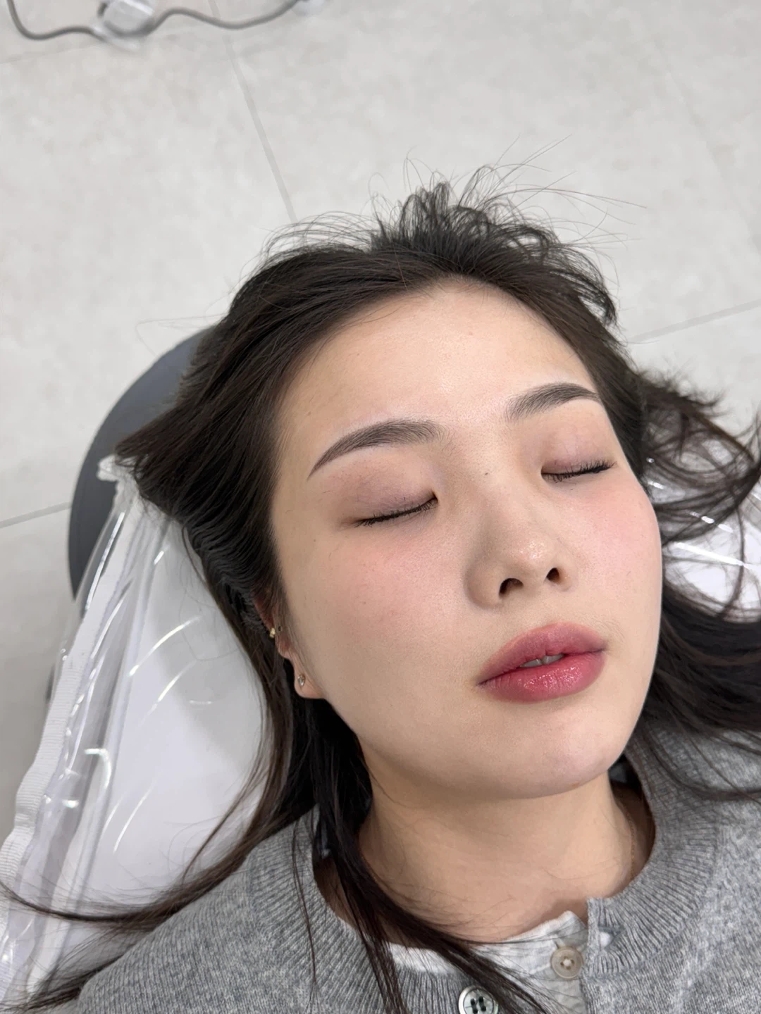 눈썹 메이크업 모델 구합니다