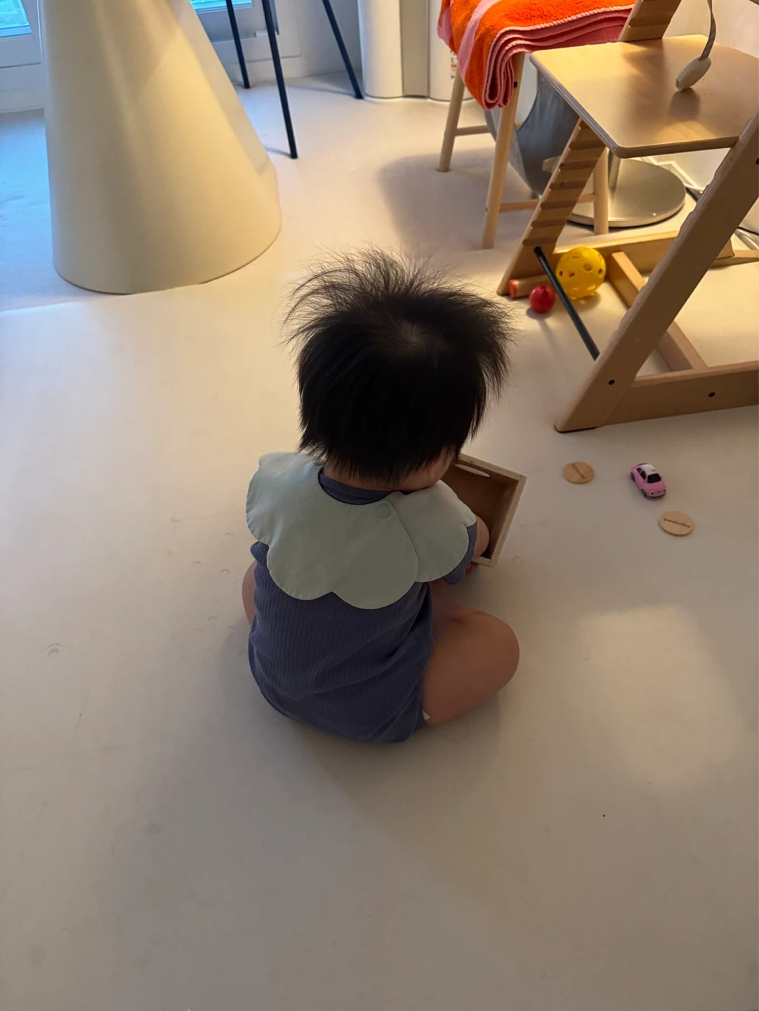 13개월 남아 돌봐주실 시터님 구합니다.