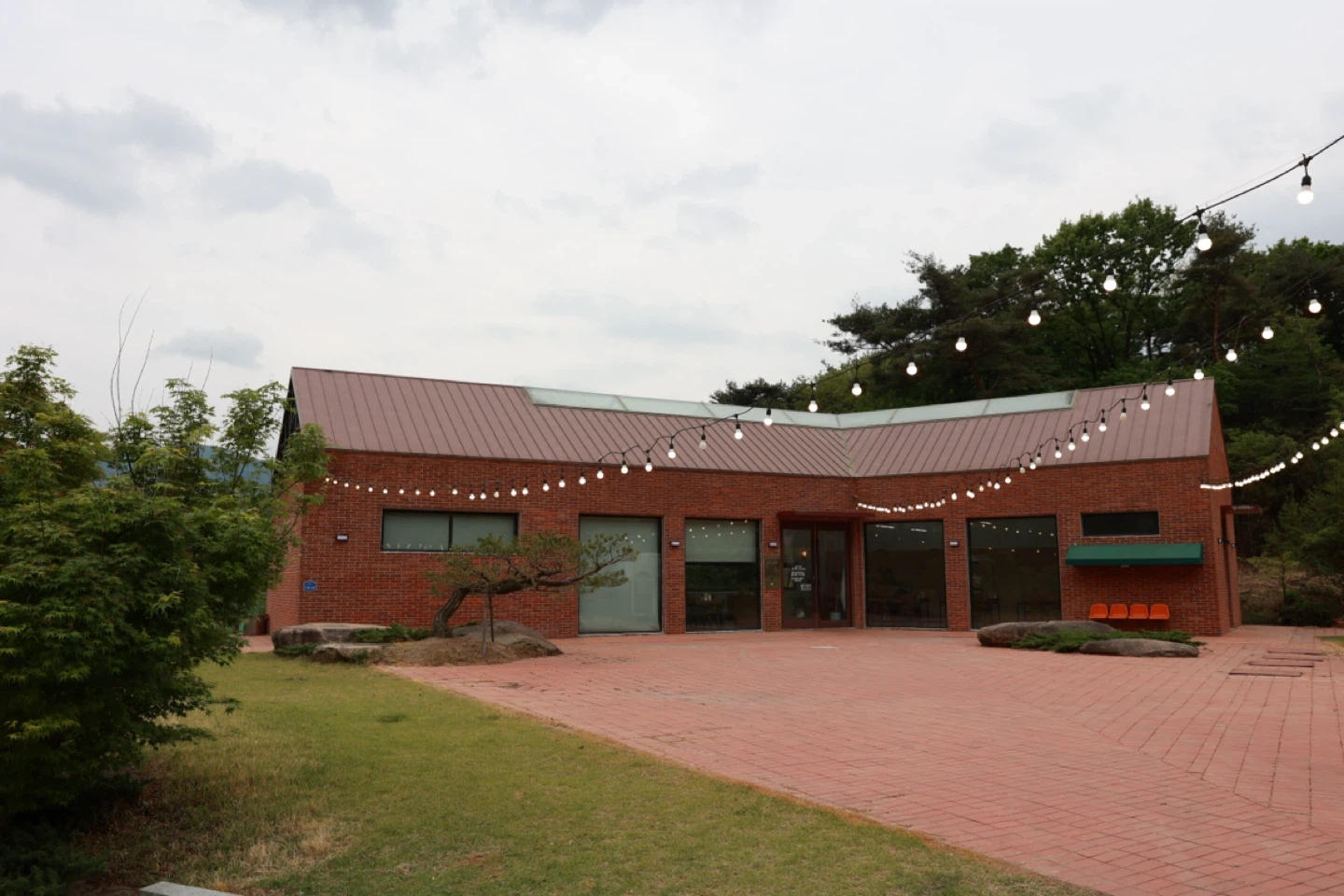 주말 홀 서빙알바 모집합니다