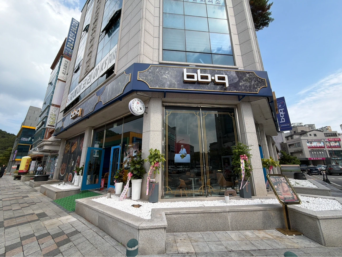 순천 BBQ 연향3지구점 알바를 구합니다.