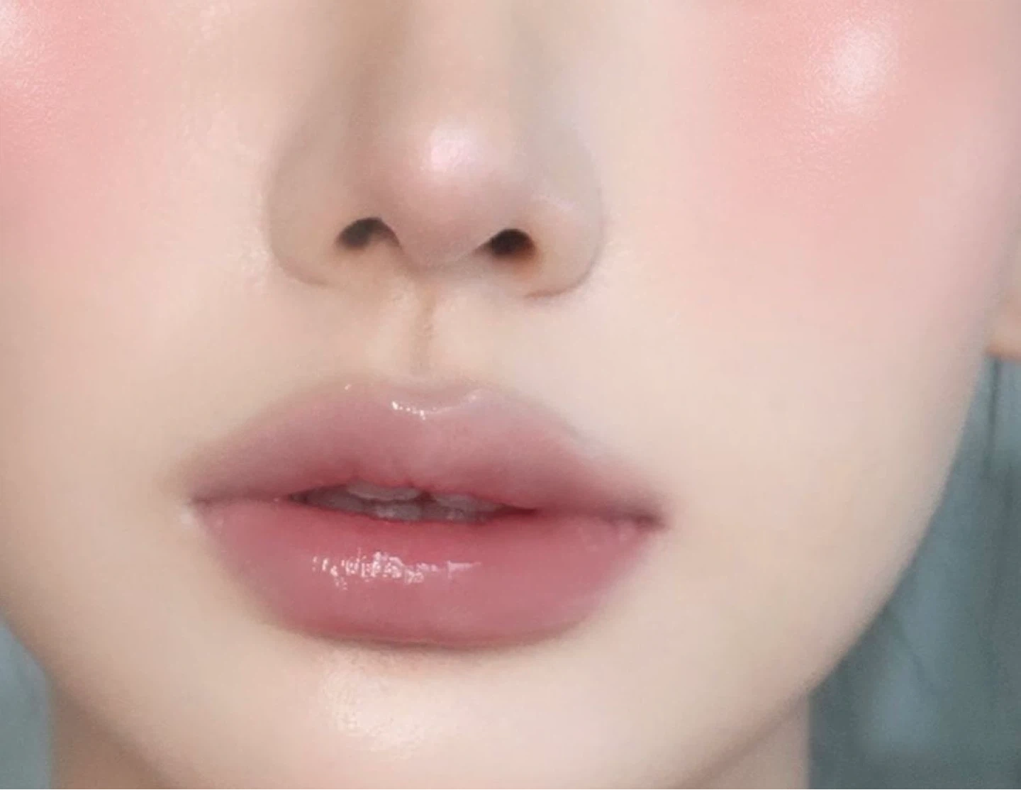 입술 예쁘신분 모델 구해요(성별무관)