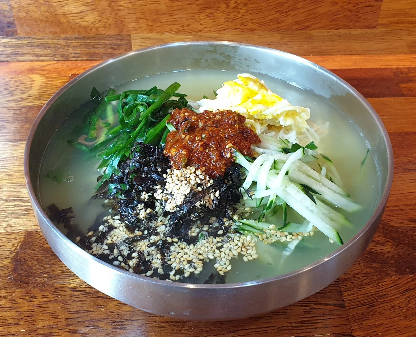 장림 다이소 앞 국수집 직원 구함