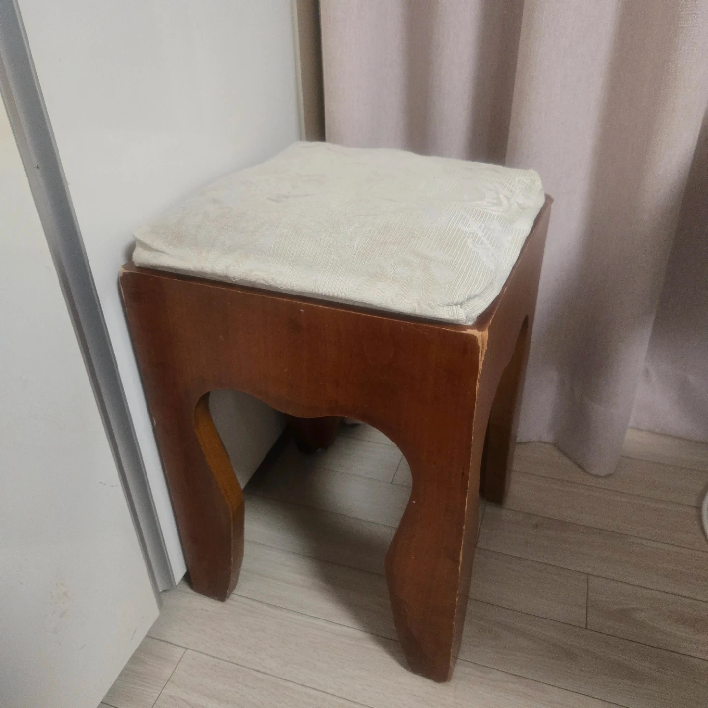 의자 시트를 바꾸고 싶어요