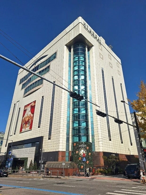 오늘 신촌 현대백화점 팝업 현장 일손 구합니다
