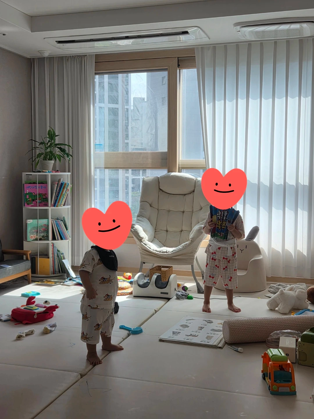 오늘 하루 4살.2살 아기 베이비 시터 놀이