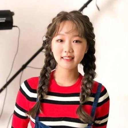양갈래 땋은머리 하는법 알려주실 분, 10만원드립니다