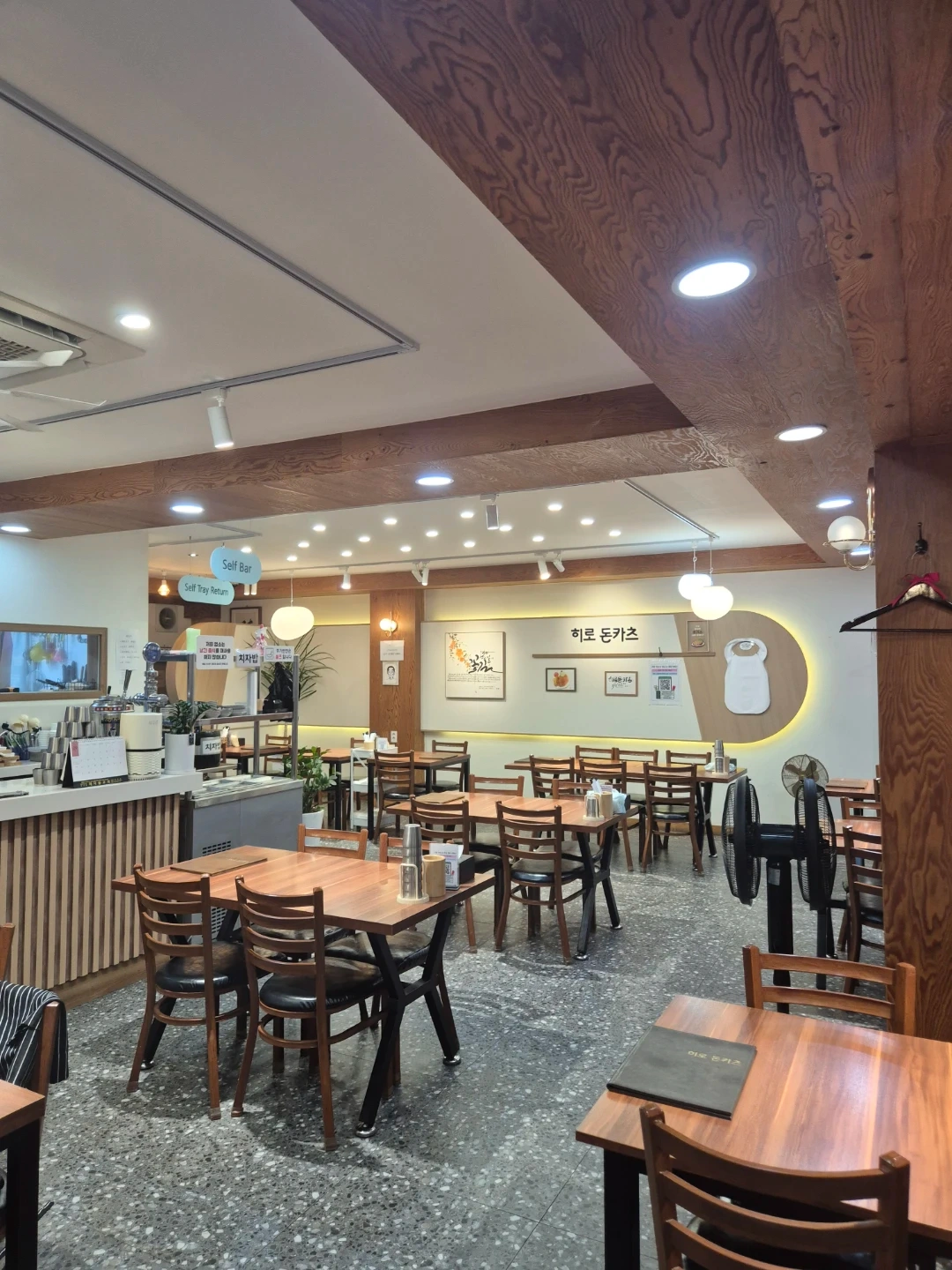 히로돈카츠 서빙 알바 구합니다
