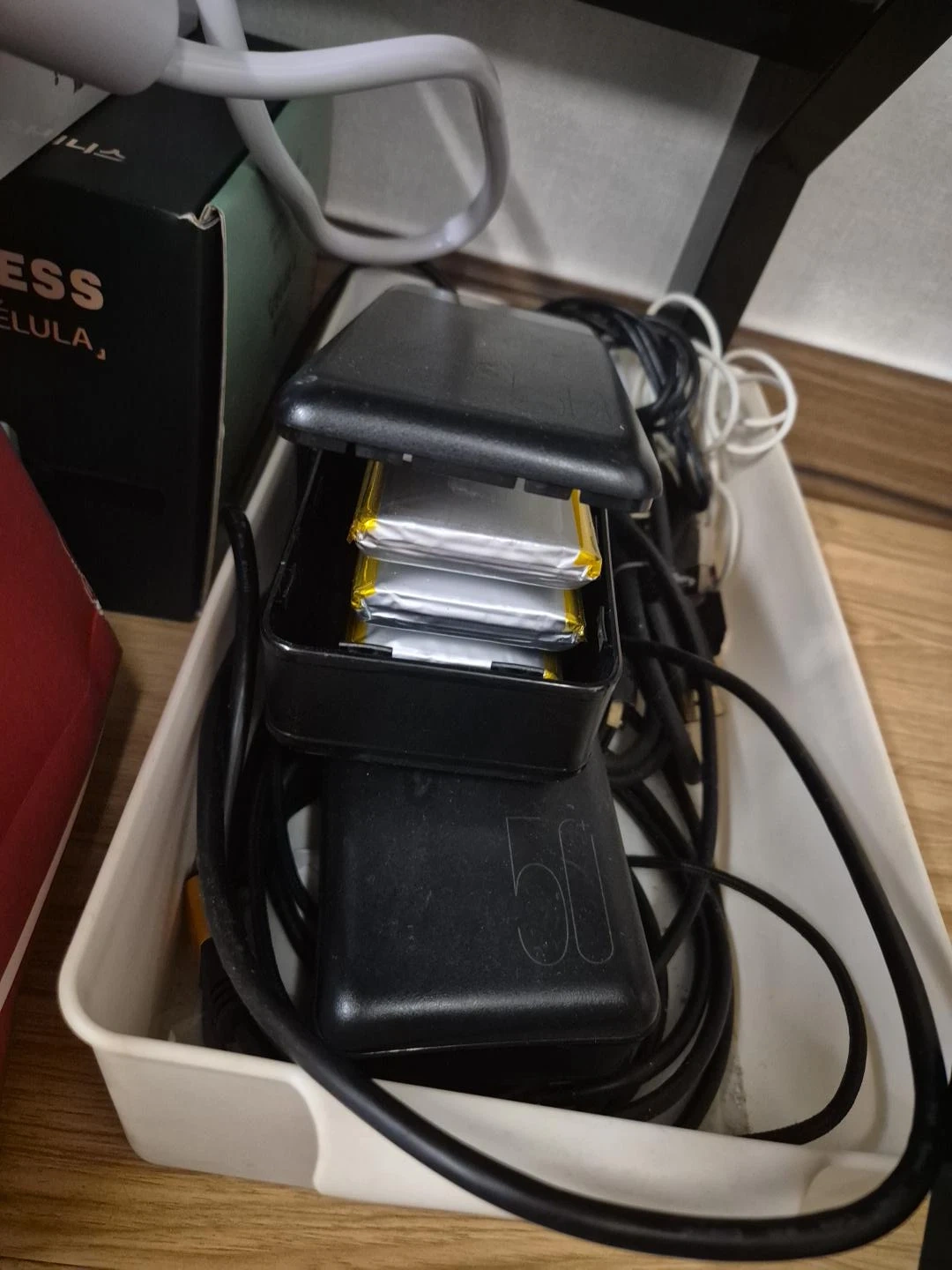 보조배터리 부푼거포함 4개 버려주실분이요