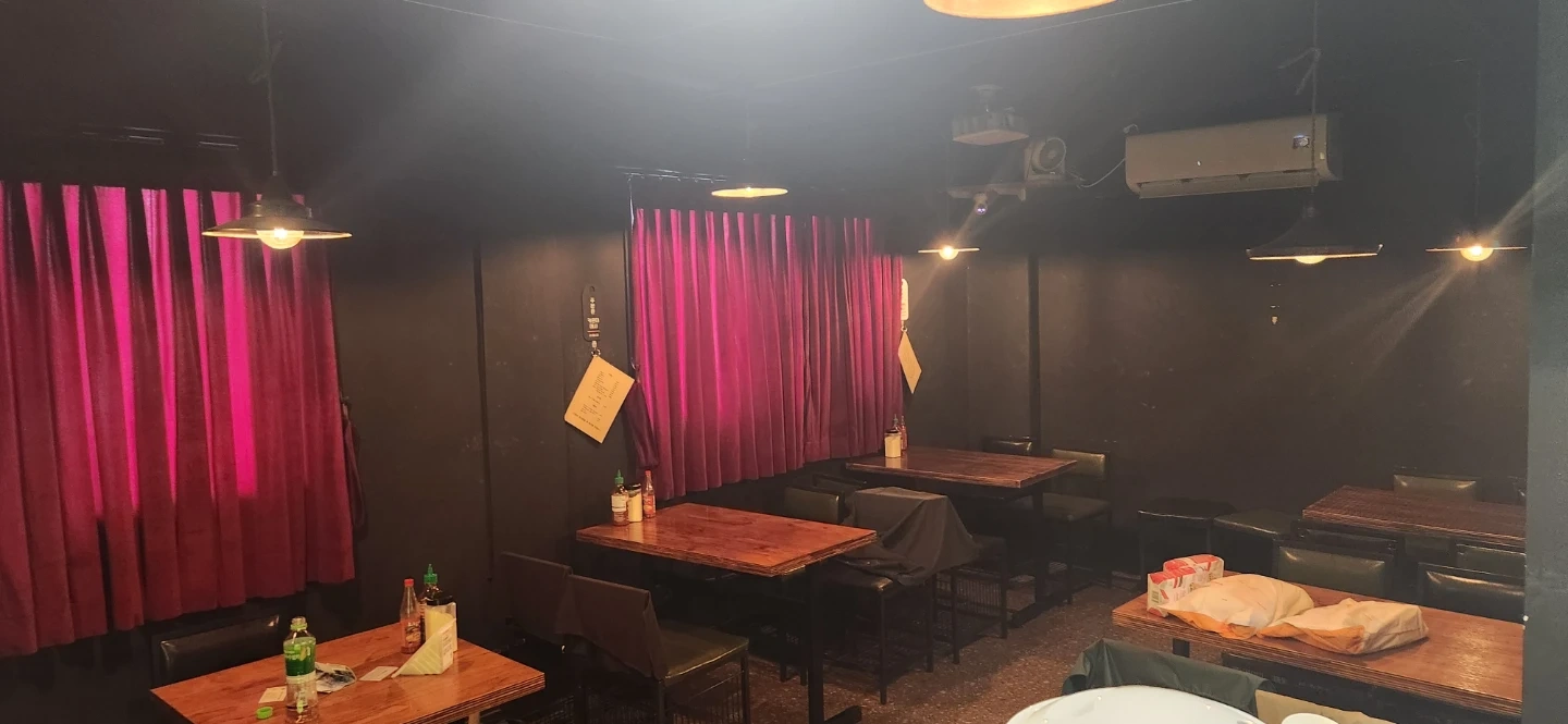 주5일 주30시간 월205만 작은피자집 직원구합니다