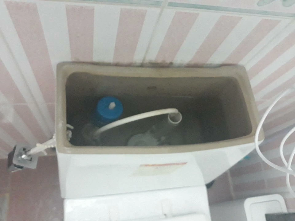 변기 레버 수리