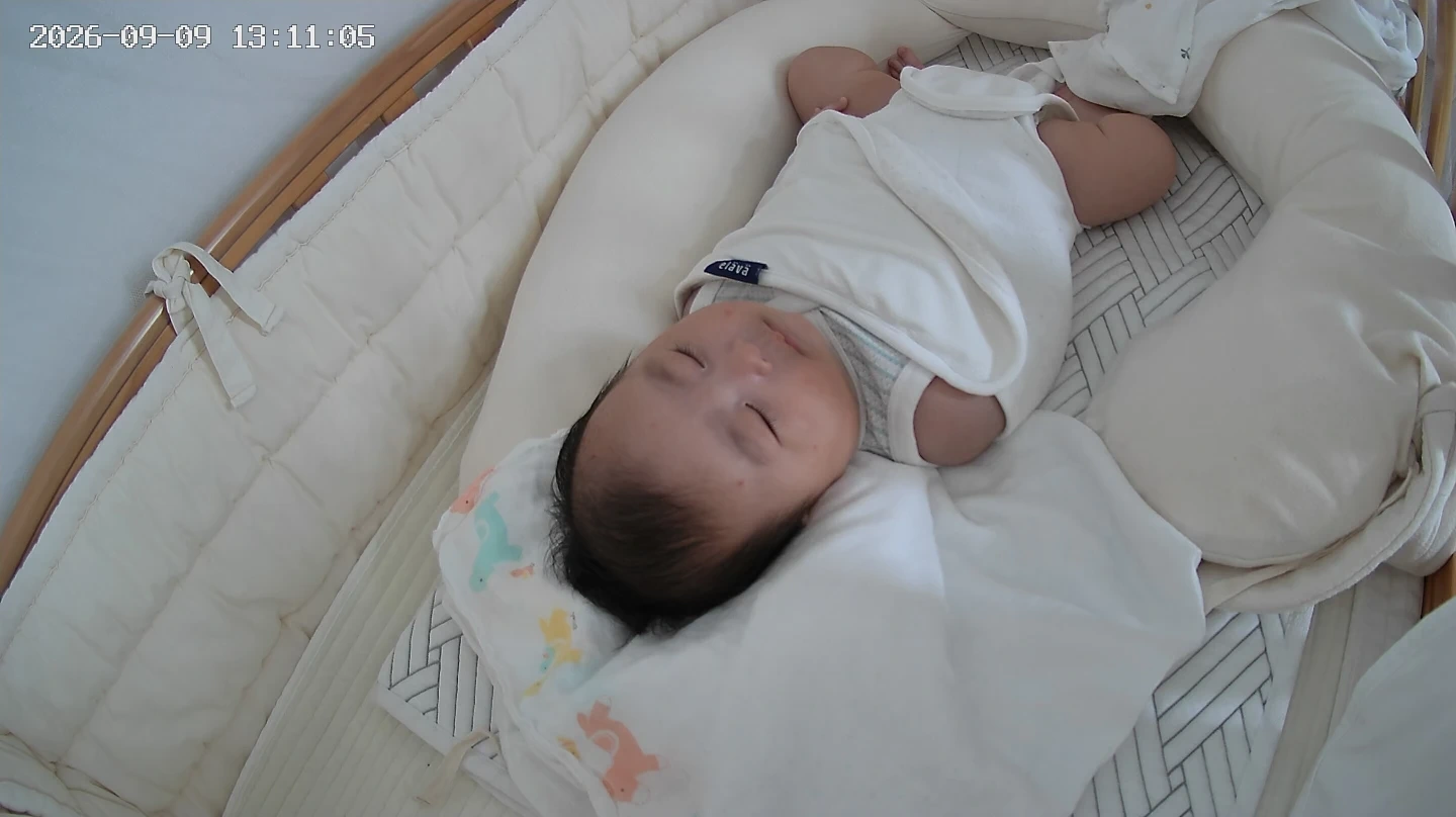 2개월 아기 봐주실 이웃분 구해요