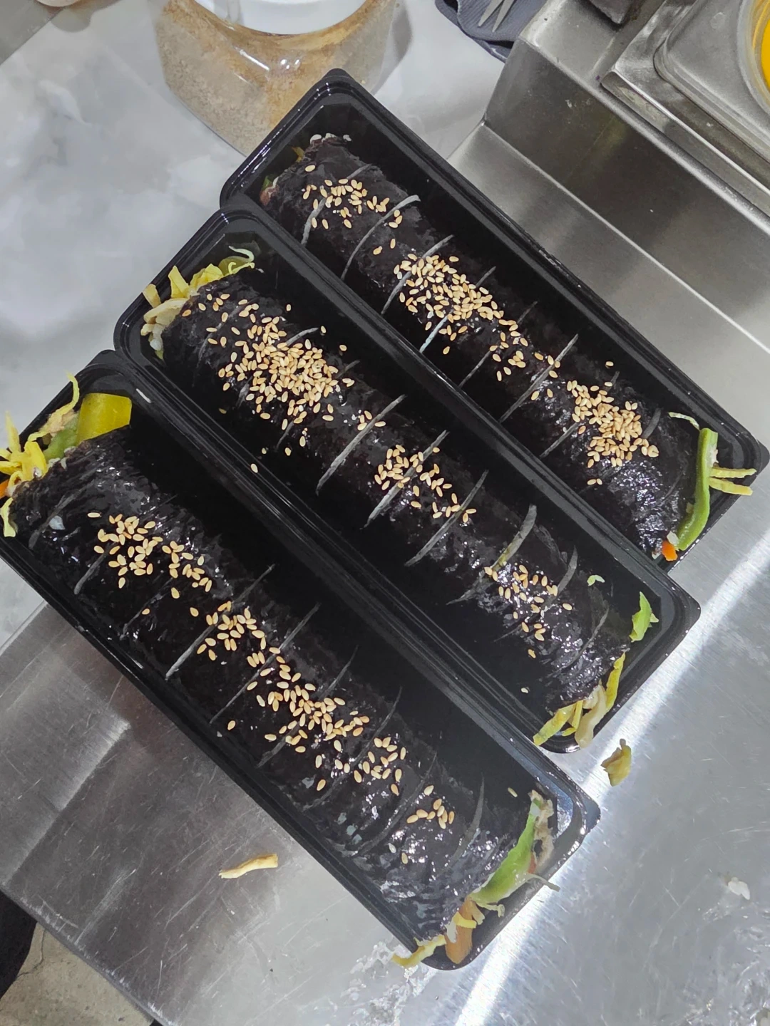 몬스터카페인 본점 김밥 직원분 찾습니다!