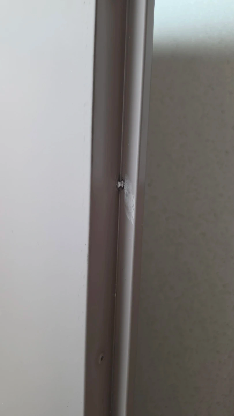 문짝 용접좀 해주실분