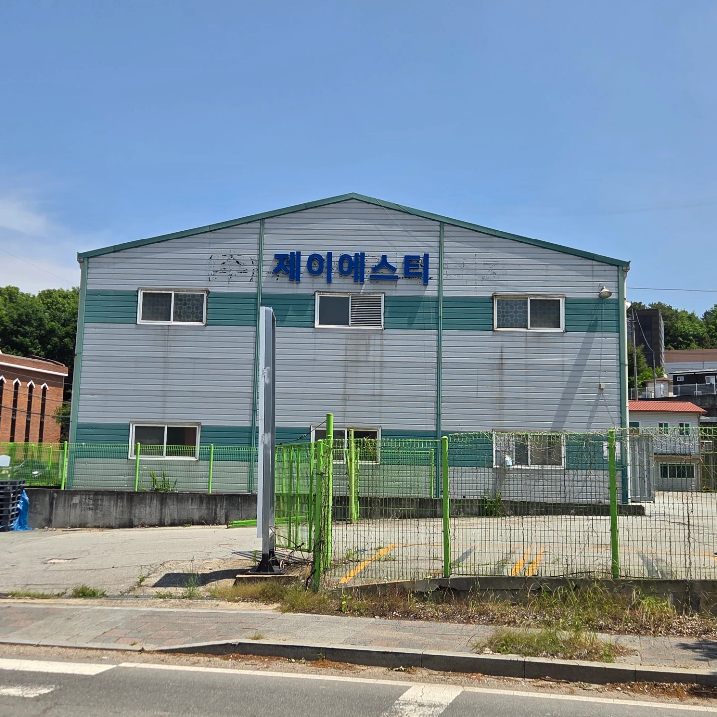 콘타절단 집진기청소 및 생산보조