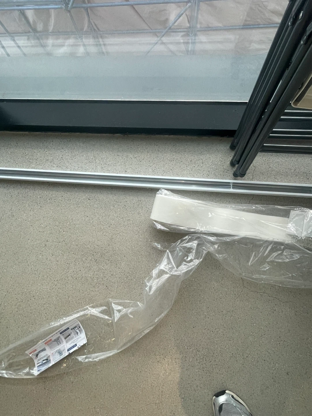 전동 드라이버 블라인드 프레임 고정