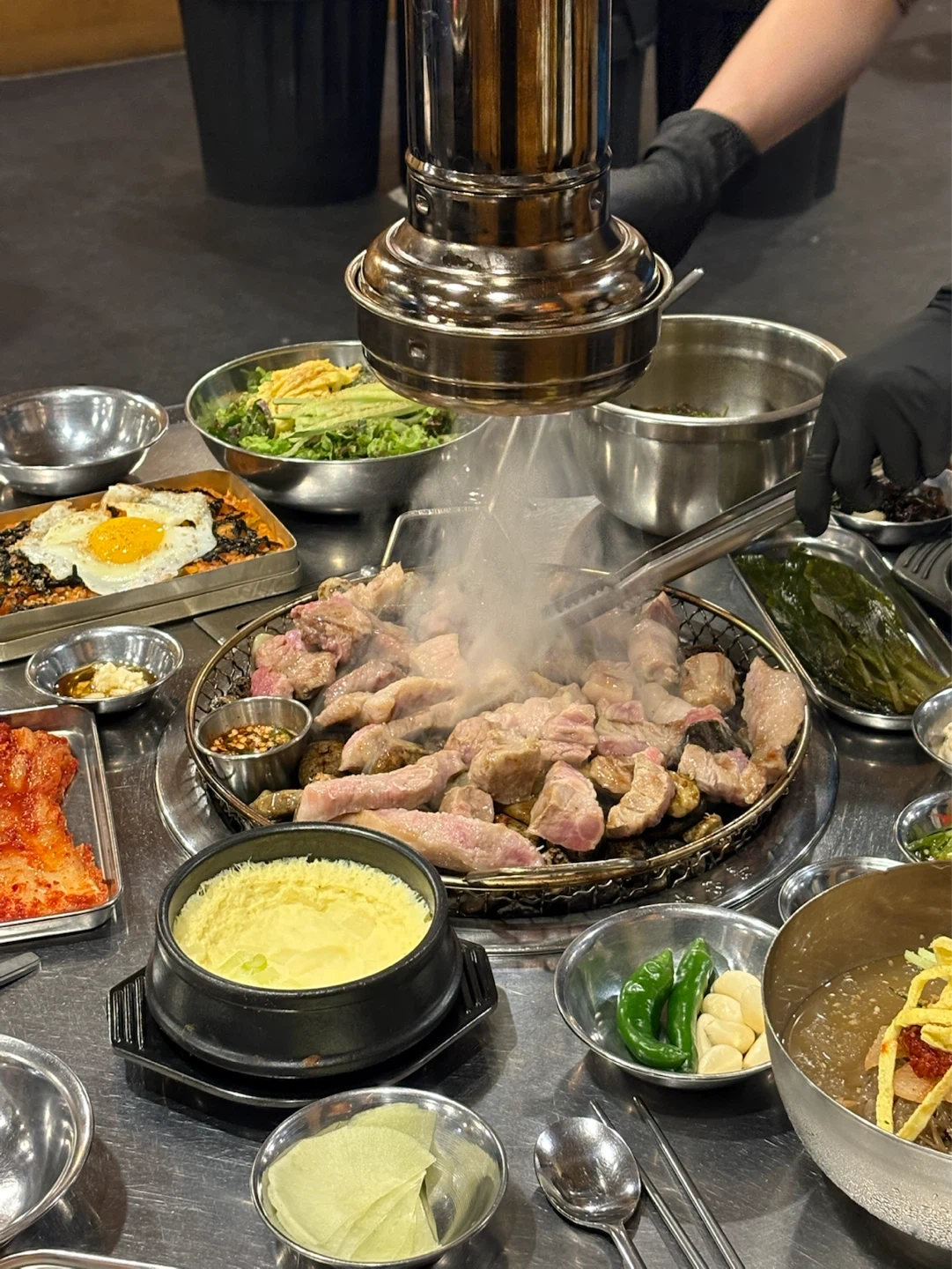 국제식당 알바 구합니다.