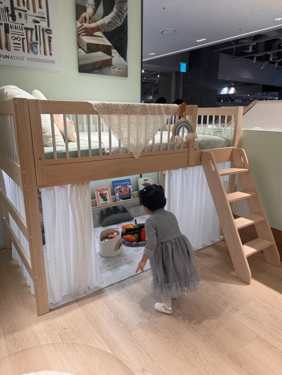 4살 여아 베이비시터, 하원도우미 구합니다