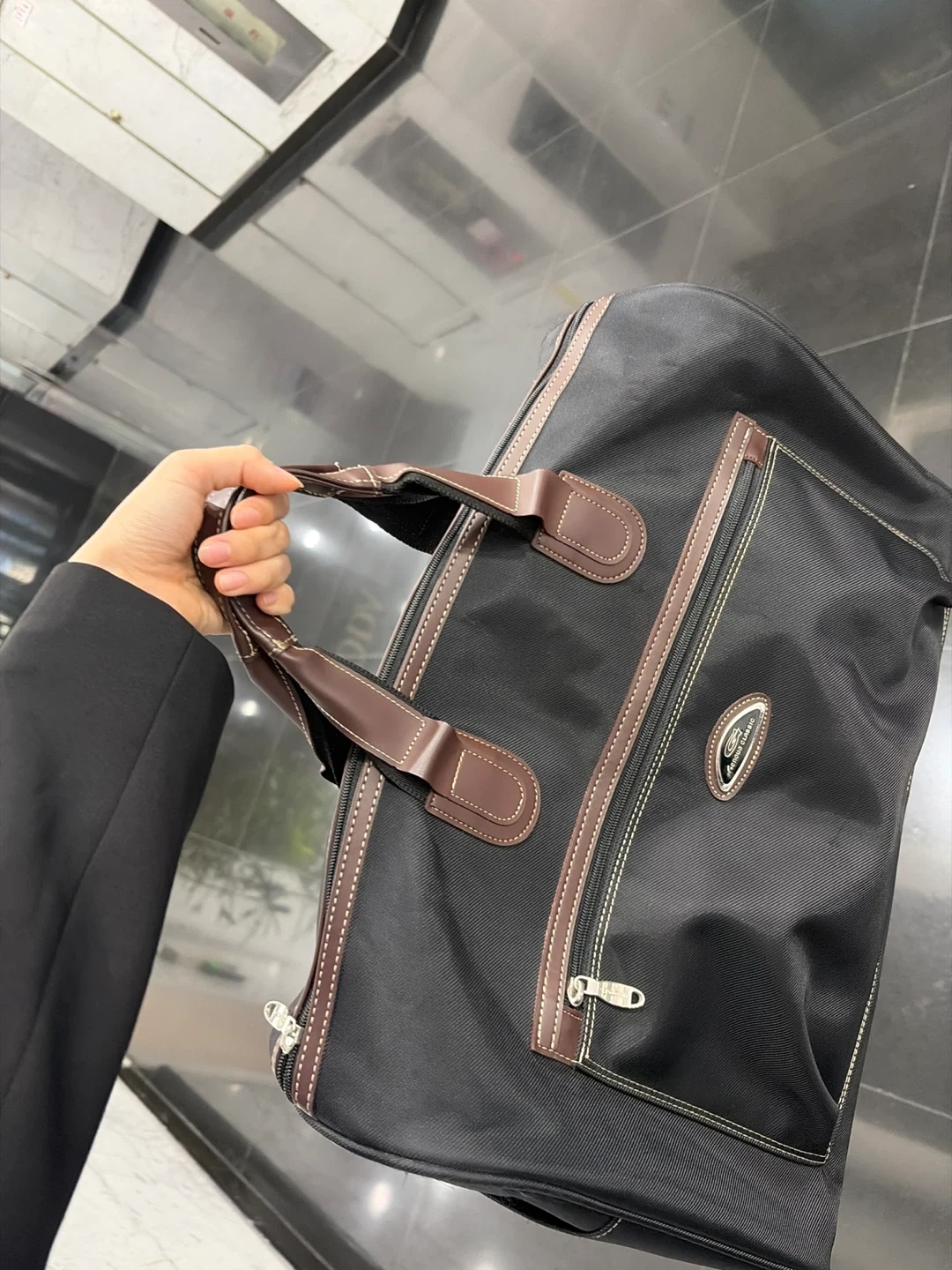 가방 하나 배달해주실분