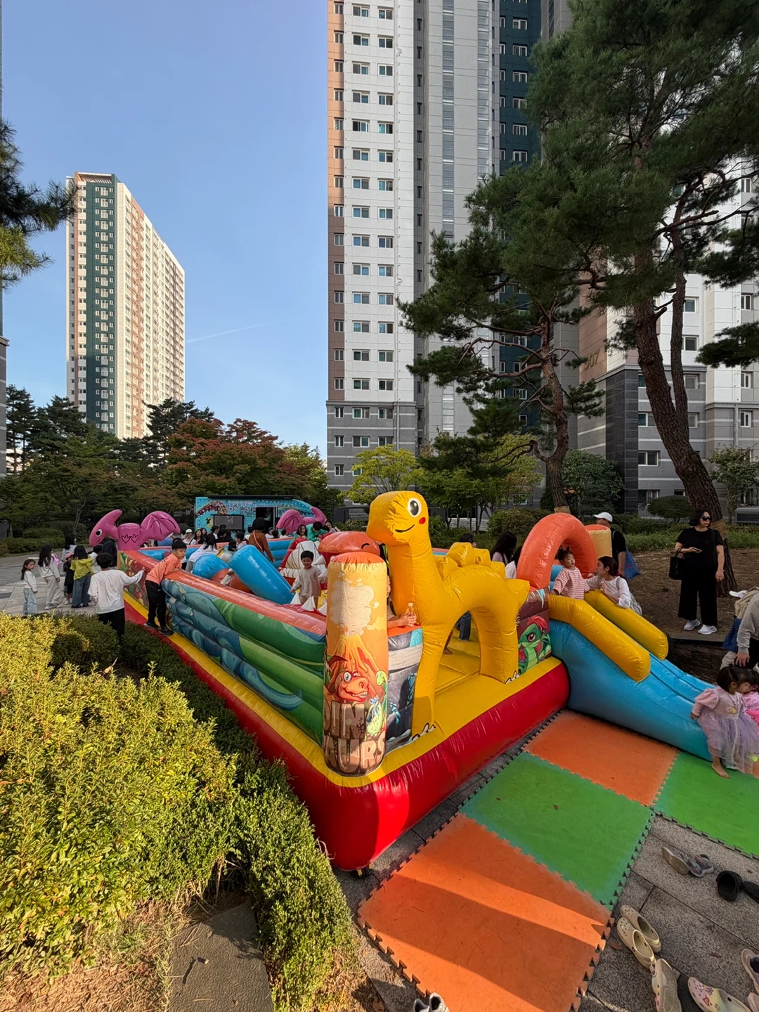 행사 장비 에어바운스 세팅 농구기계 세팅 도움