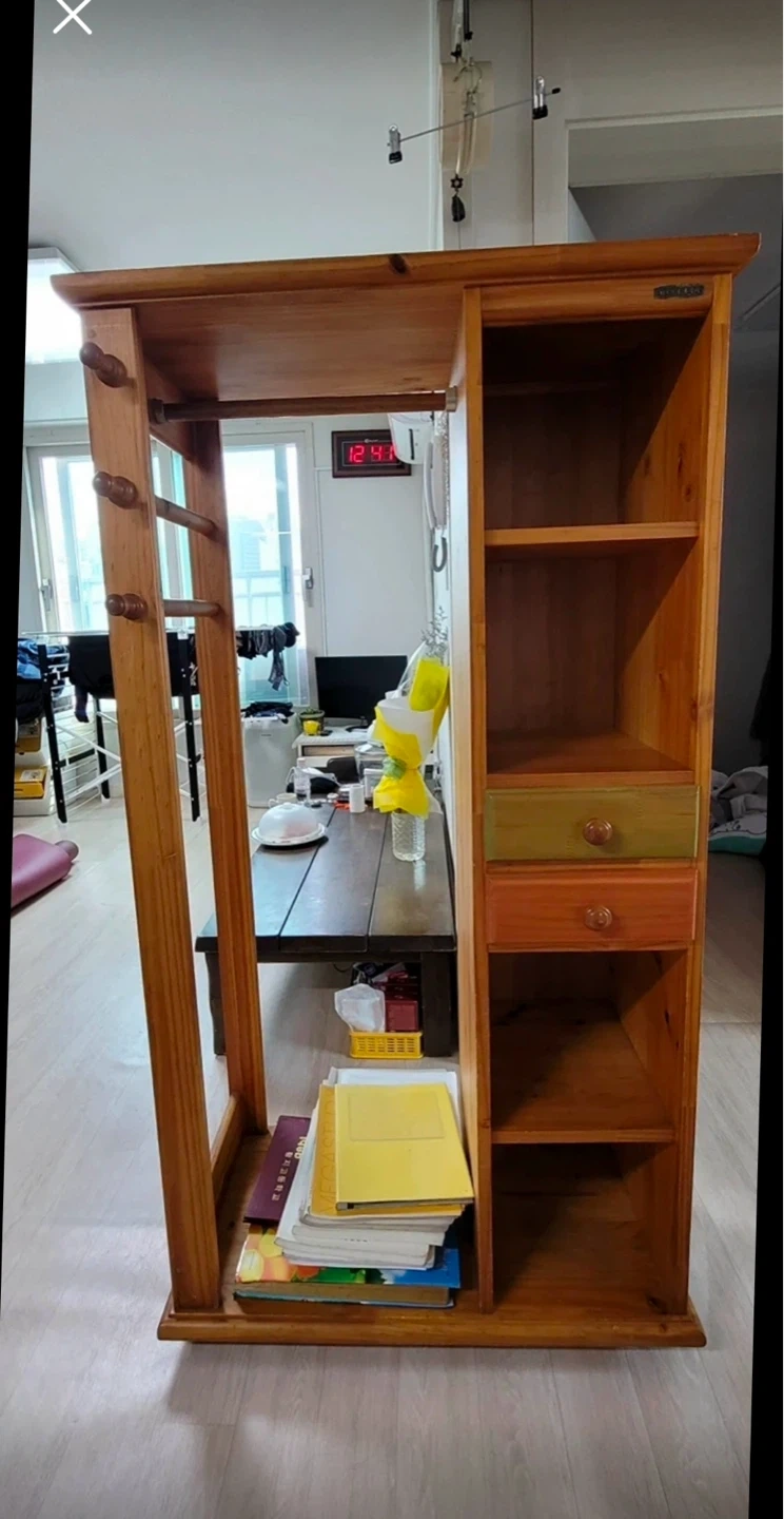 원목 행거 운반 도와주실 분 구합니다.