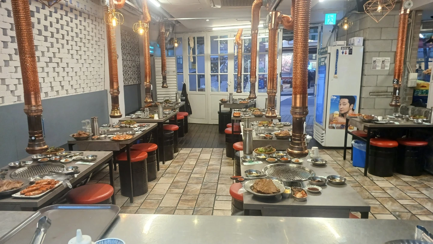 주5일, 주6일 홀써빙,주방설겆이/주급가능