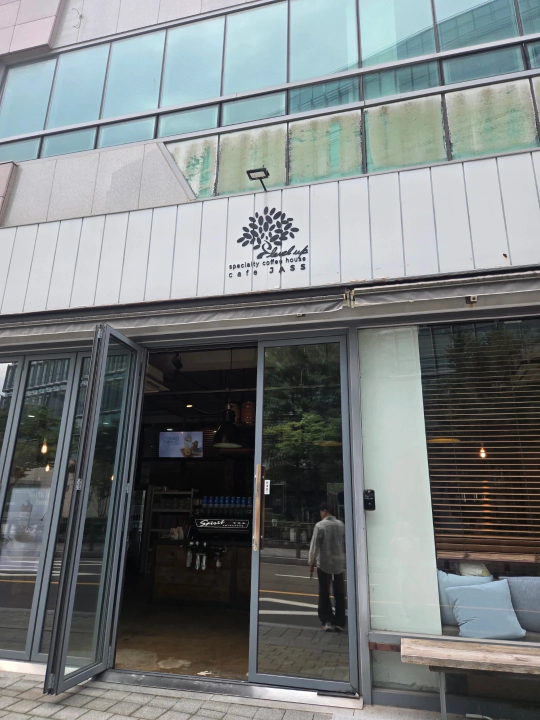 카페자스(우면) 아르바이트 모집합니다