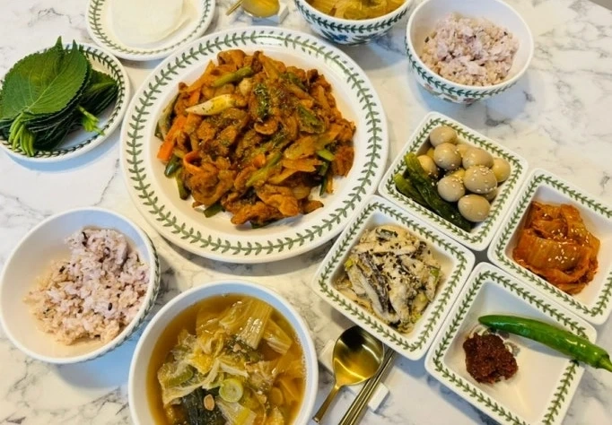 가정집 요리 청소 도와주실 이모님을 구해요