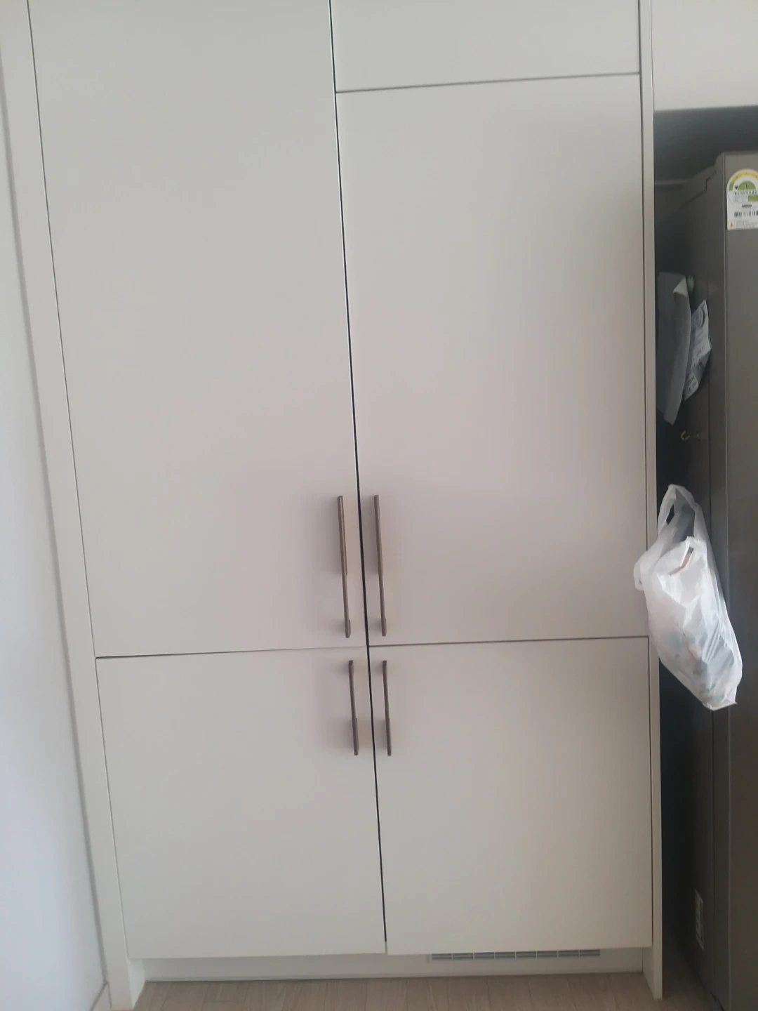 빌트인 김치냉장고 손잡이 수리
