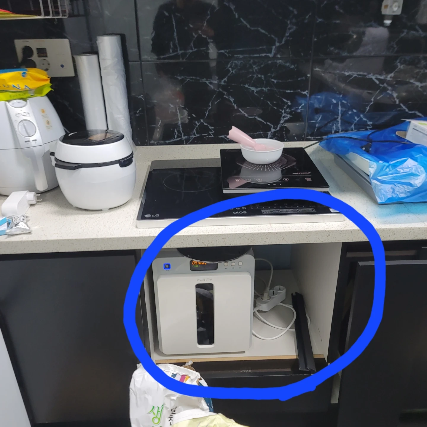 오븐자리 서랍장등 시공 가능하신분 구합니다.