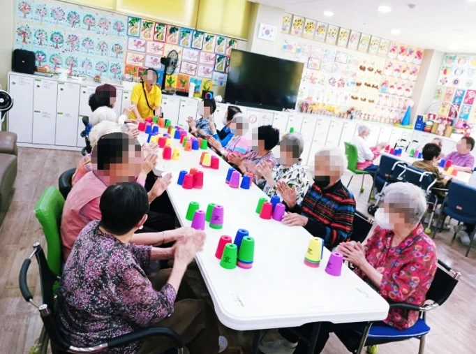 주간보호 요양보호사선생님 구인합니다