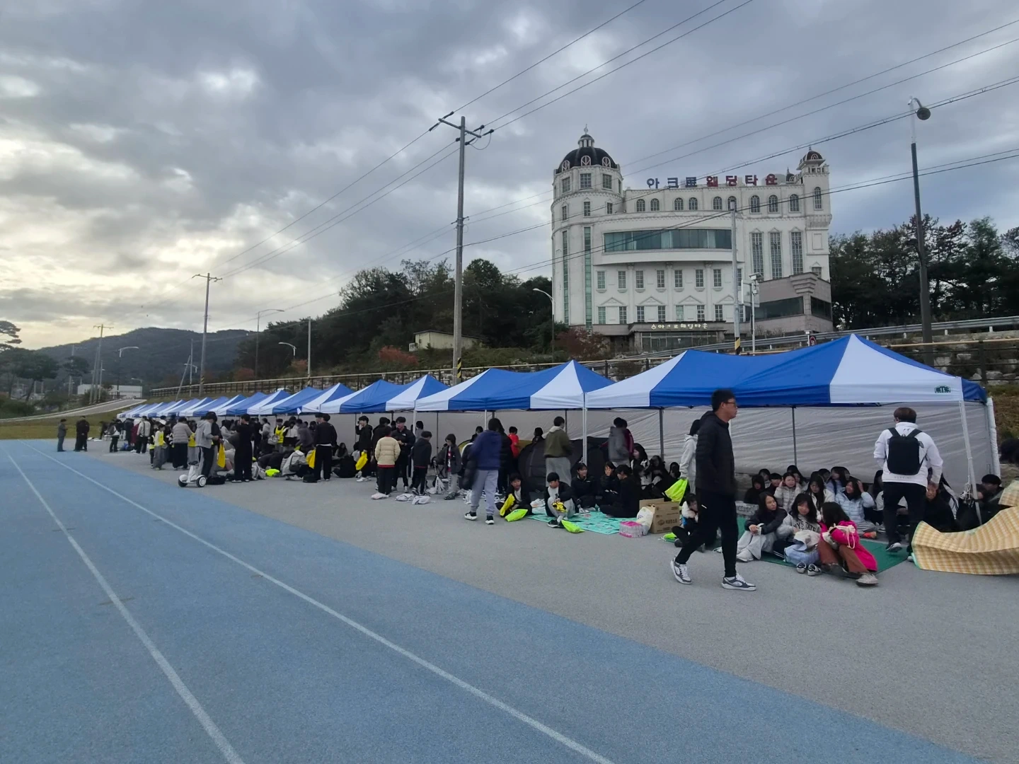 행사장 철수(캐노피텐트 등) 업무입니다! 환영합니다!!