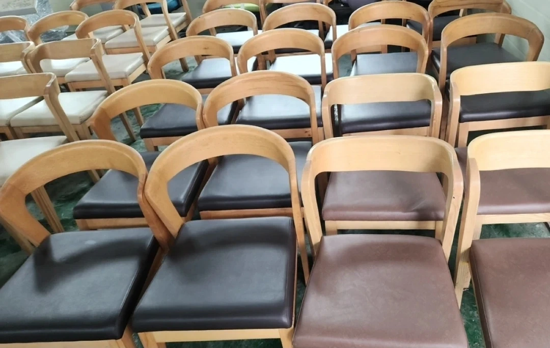 금산에서 대전가오동으로 의자28개 옮겨 주실분 구합니다