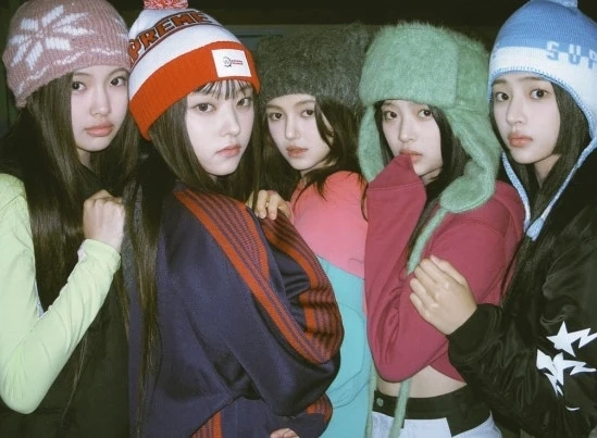 뉴진스 Ditto 안무 가르쳐주실 분 구합니다