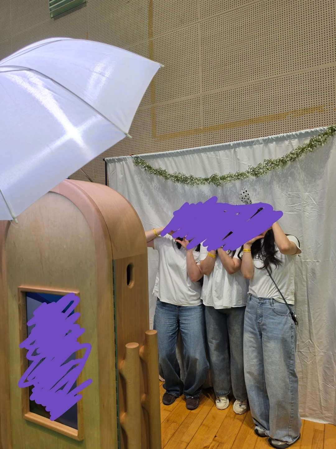 웨딩포토부스 행사 보조스텝