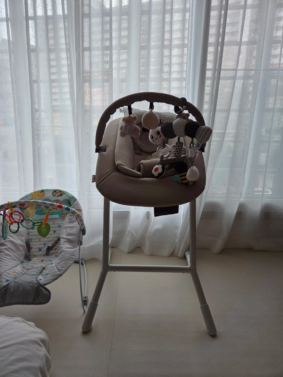 3개월 쌍둥이 시터 선생님 구합니다