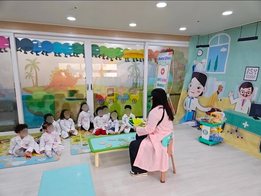 원어민 영어강사 유치원 주 2회 수업(**)