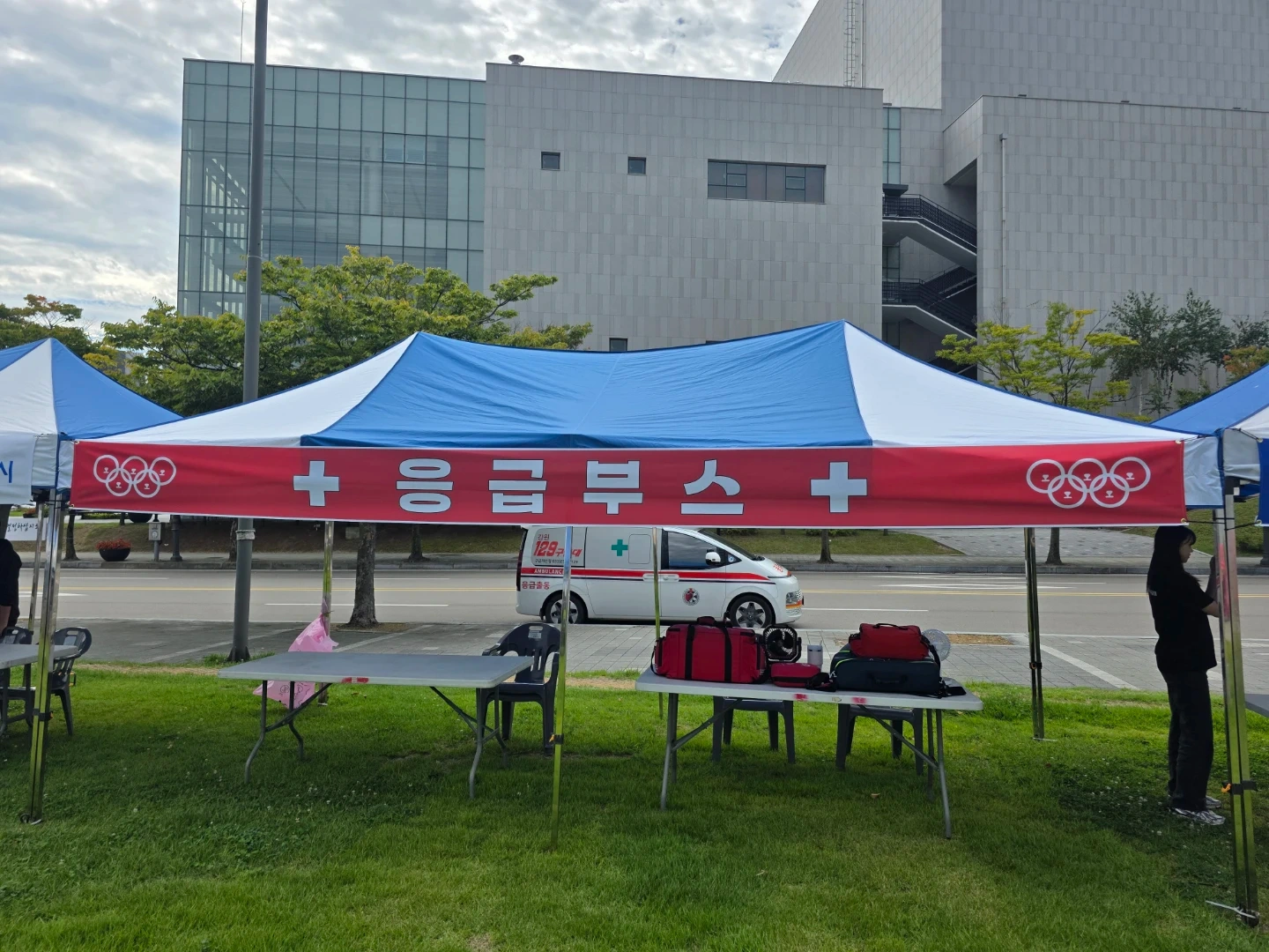 의료진 간호사, 응급구조사 알바 구합니다. 면허증소지필