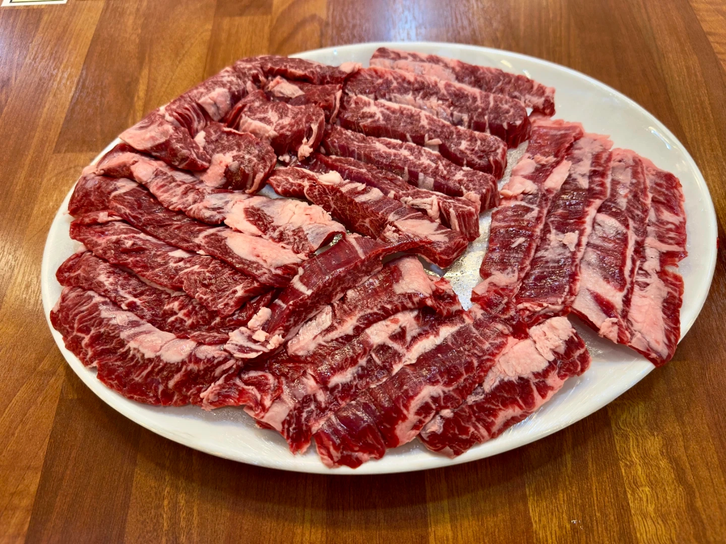 .한우천국홀써빙관리320만