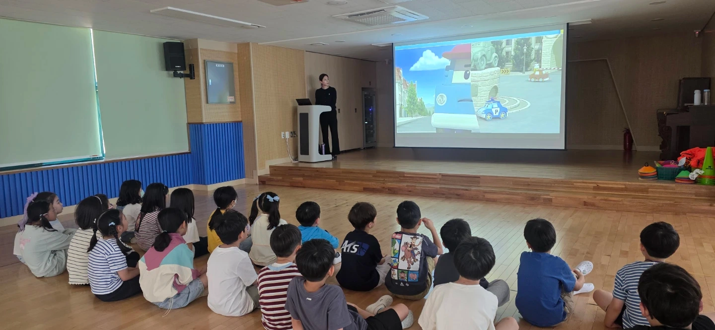어린이 안전교육 강사 (간호사 경력자) 모십니다.