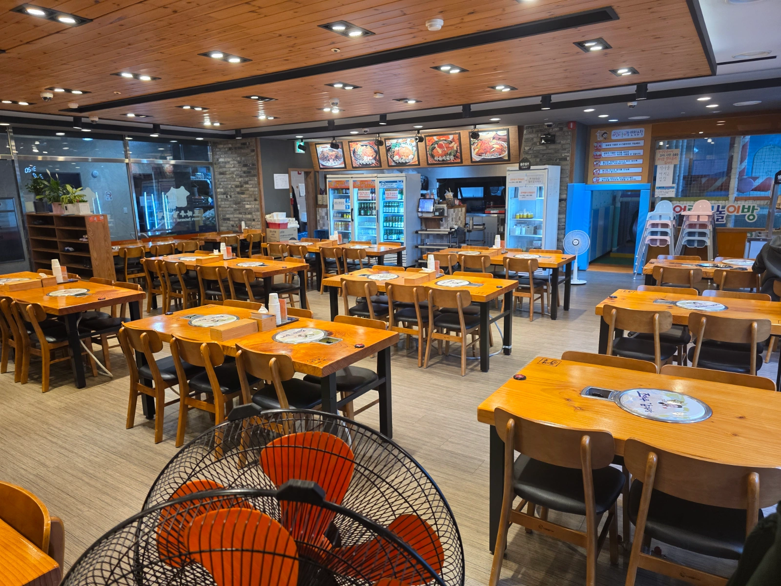 조마루감자탕 오후 홀서빙 알바 모십니다.