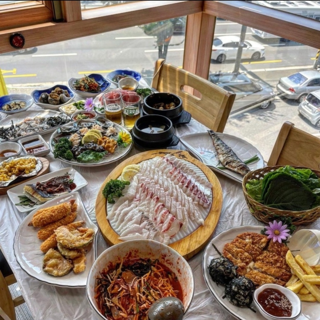전주 동해회집 알바 및 홀매니저 구합니다 공고 썸네일
