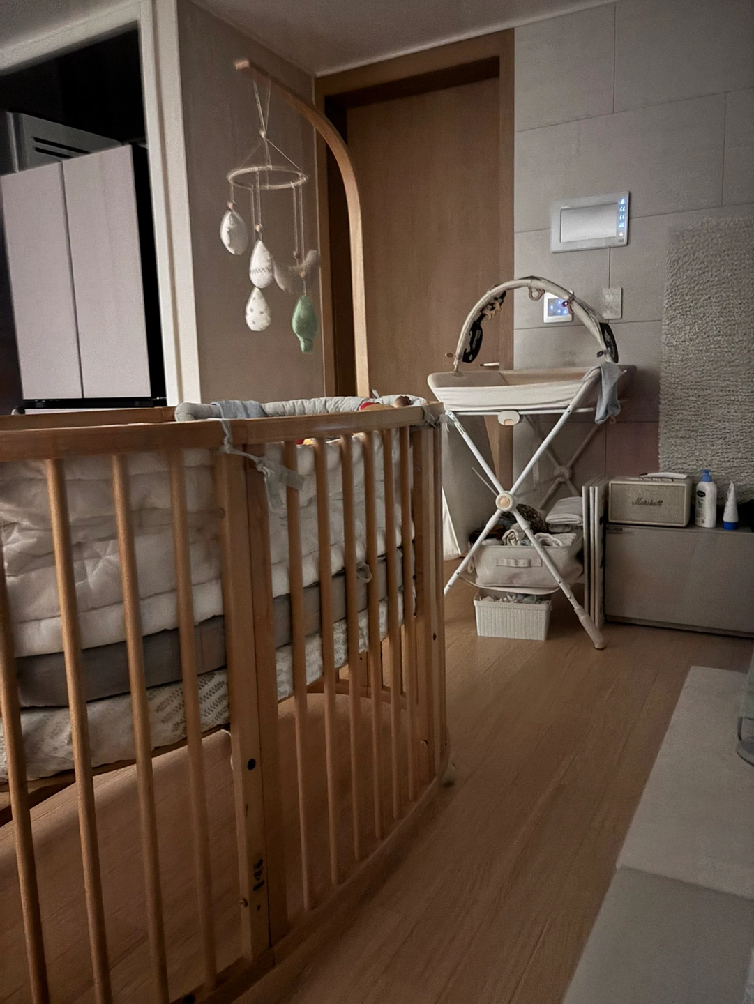 26년 8월생 아기 베이비시터 구합니다.