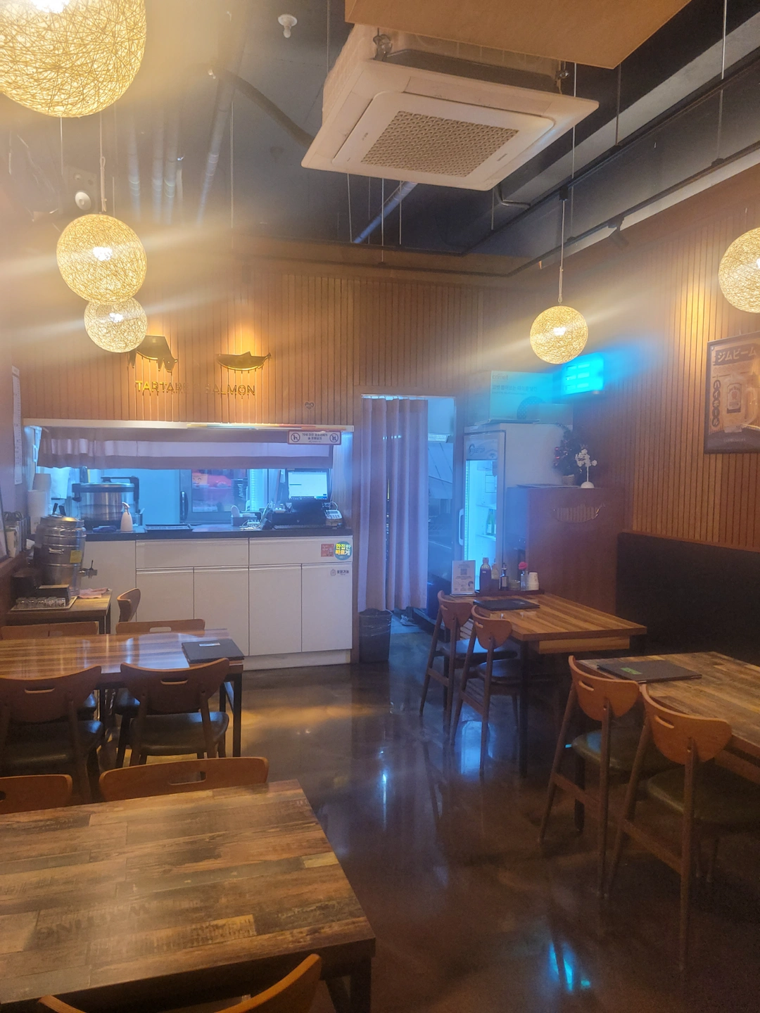 육회바른연어 검단신도시점 직원 모집