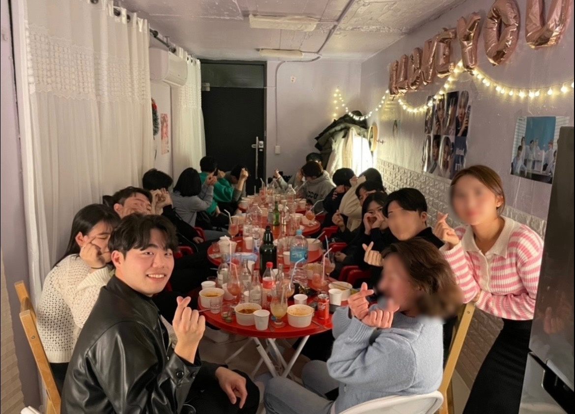 홍대 하이볼파티 운영 스텝을 모집합니다 공고 썸네일